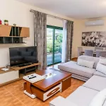Xhorxhi Villa